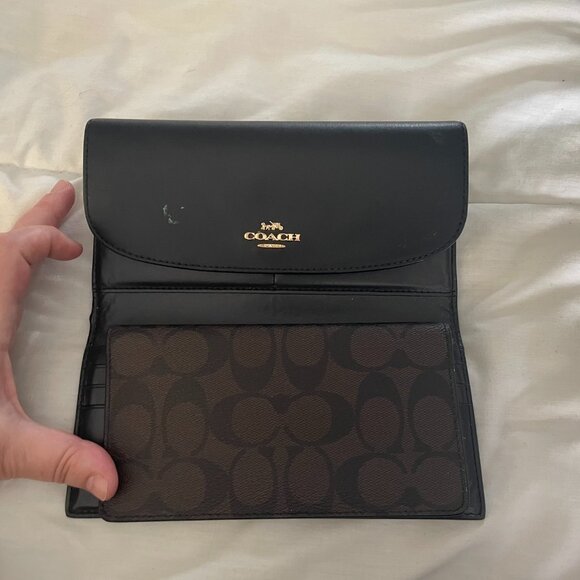 Coach Wallet - Picture 3 of 7